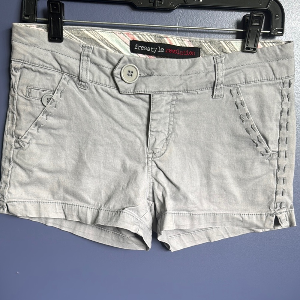 Freestyle Revolution Gray Shorts w